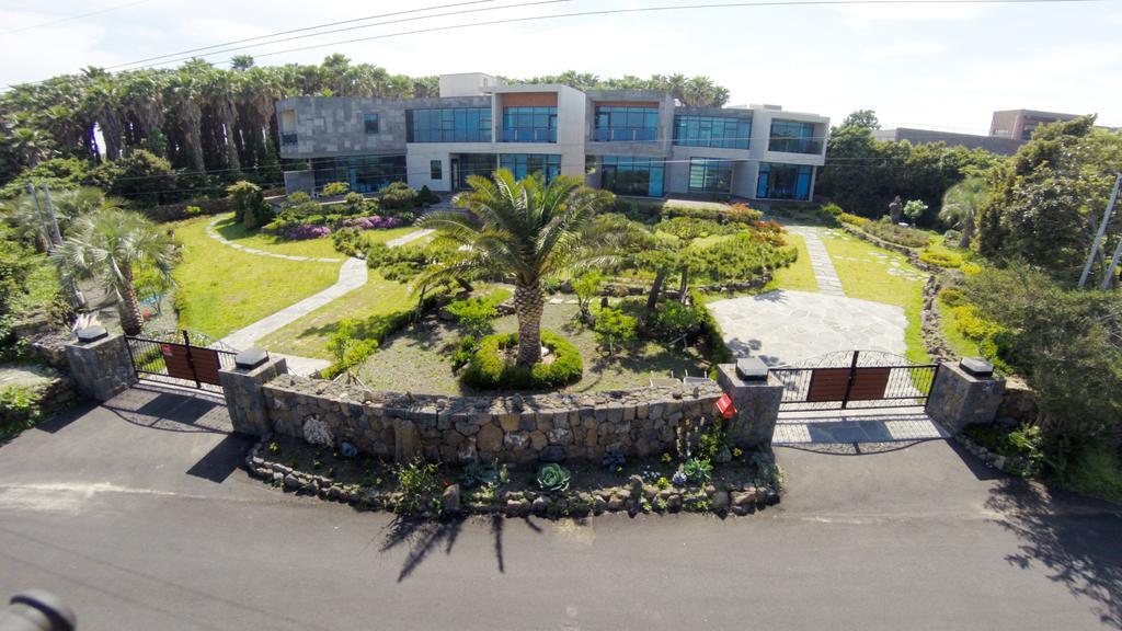 Cobeach Familiar Pension Seogwipo Dış mekan fotoğraf
